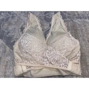 Cara Mia Womans Size Large Beige Criss Cross Comfort Lift Support Bra